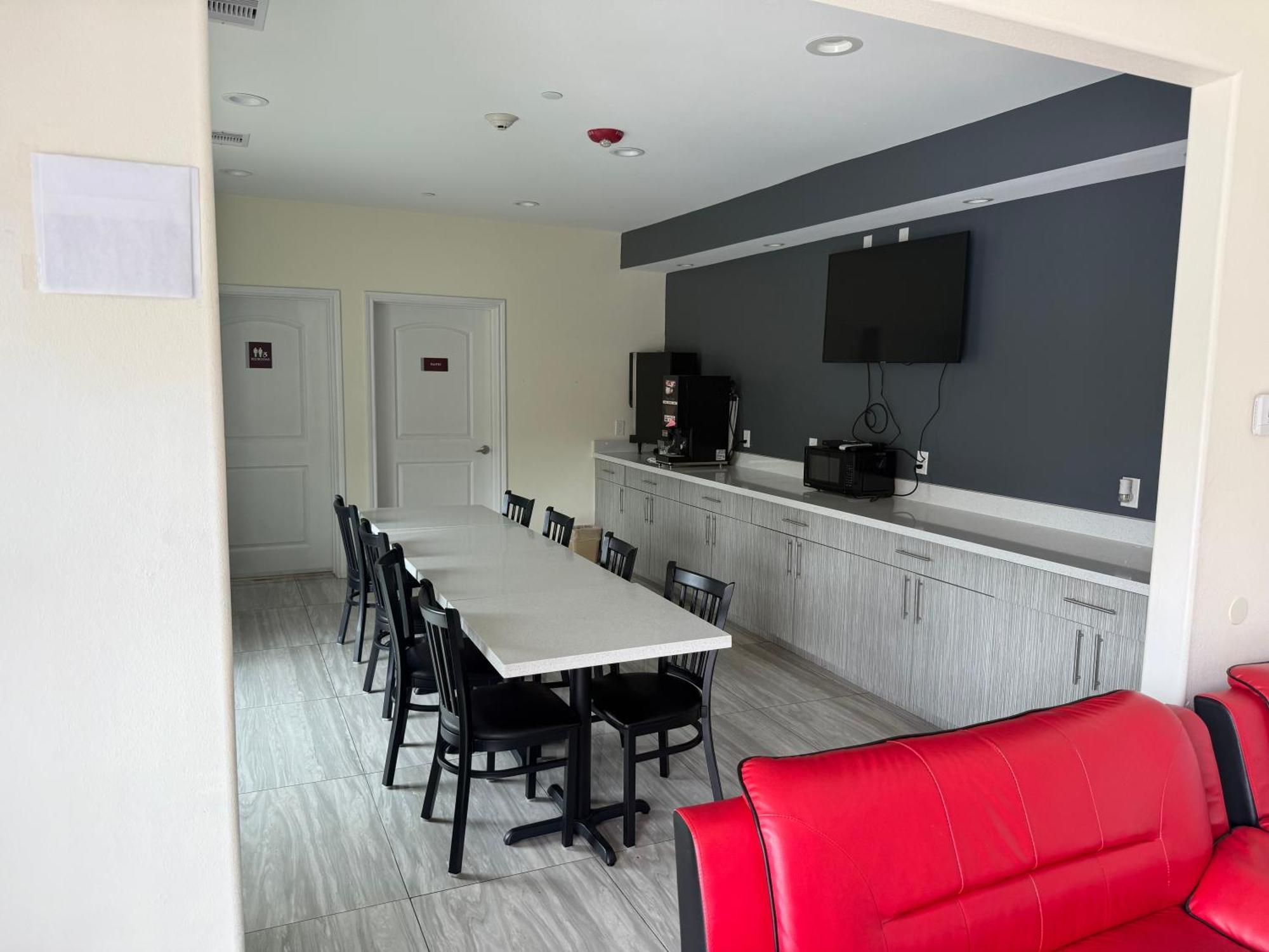 Regency Inn & Suites Humble Fm1960 - Iah Airport מראה חיצוני תמונה